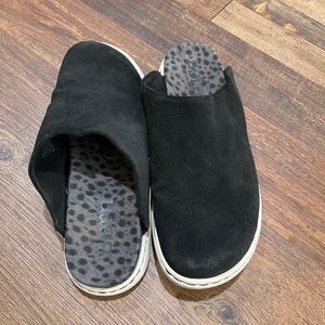 Born slip on shoes